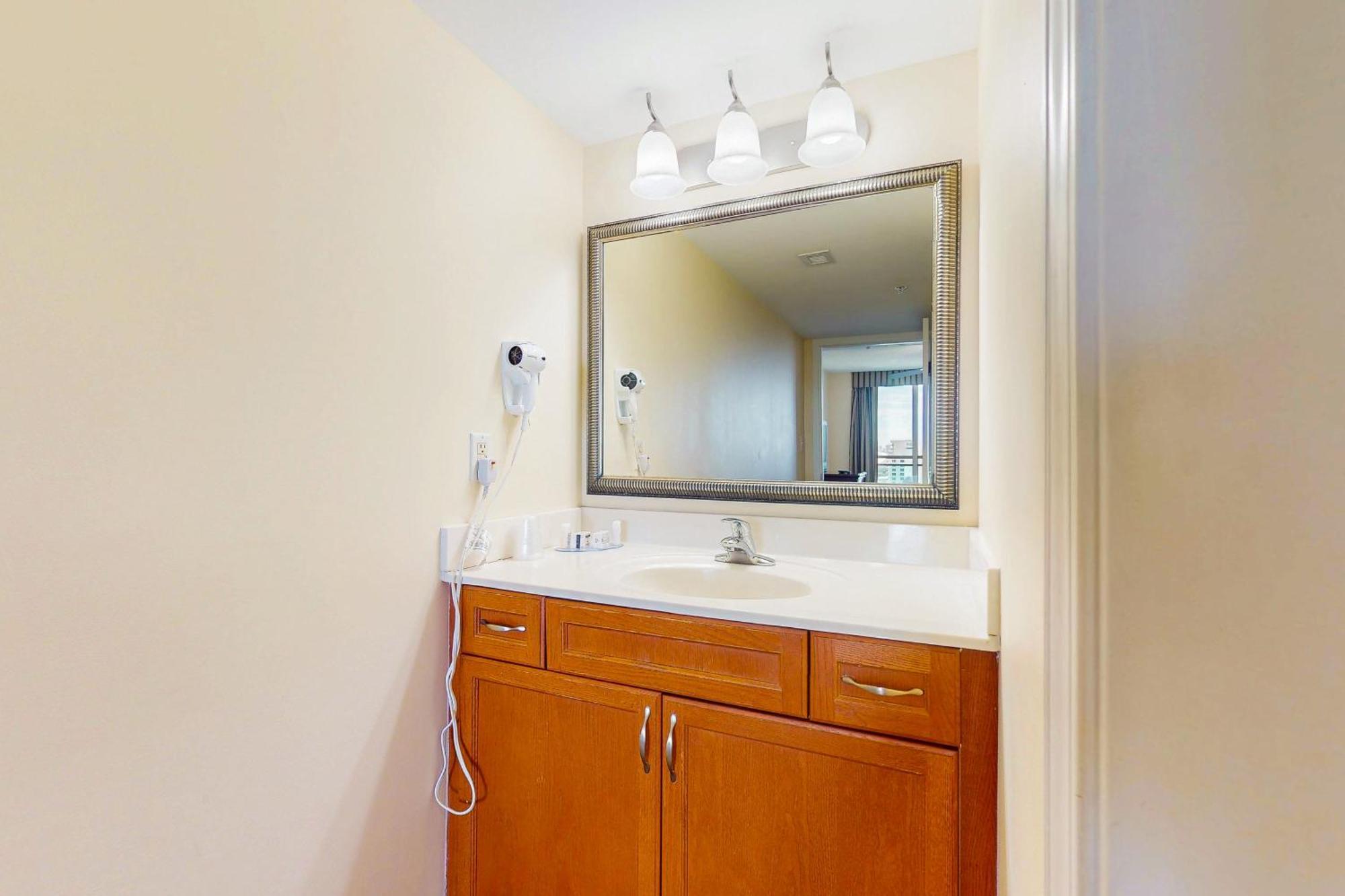 Bahama Sands Condos Myrtle Beach Room photo